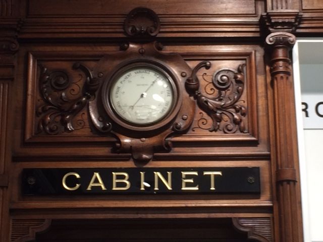 Boiserie pharmacie